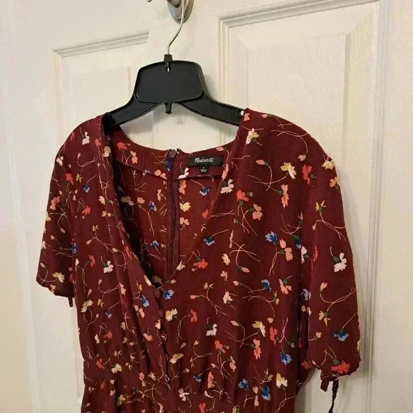 Madewell Floral  Romper Burgandy Size 6 Carnations Short Flutter Sleeve - Picture 15 of 16
